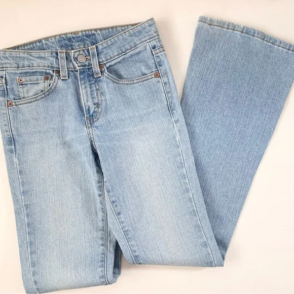 Y2k Levi’s flare denim light wash jeans